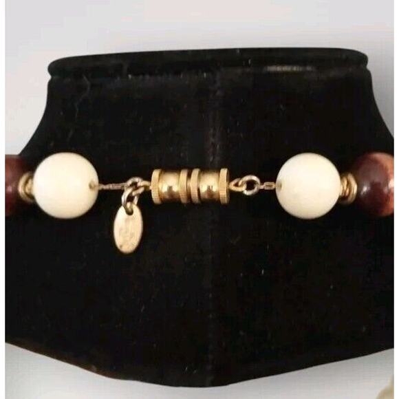 Les Bernard Inc Signed Wooden Bead Necklace 30" White/Brown - Picture 4 of 4